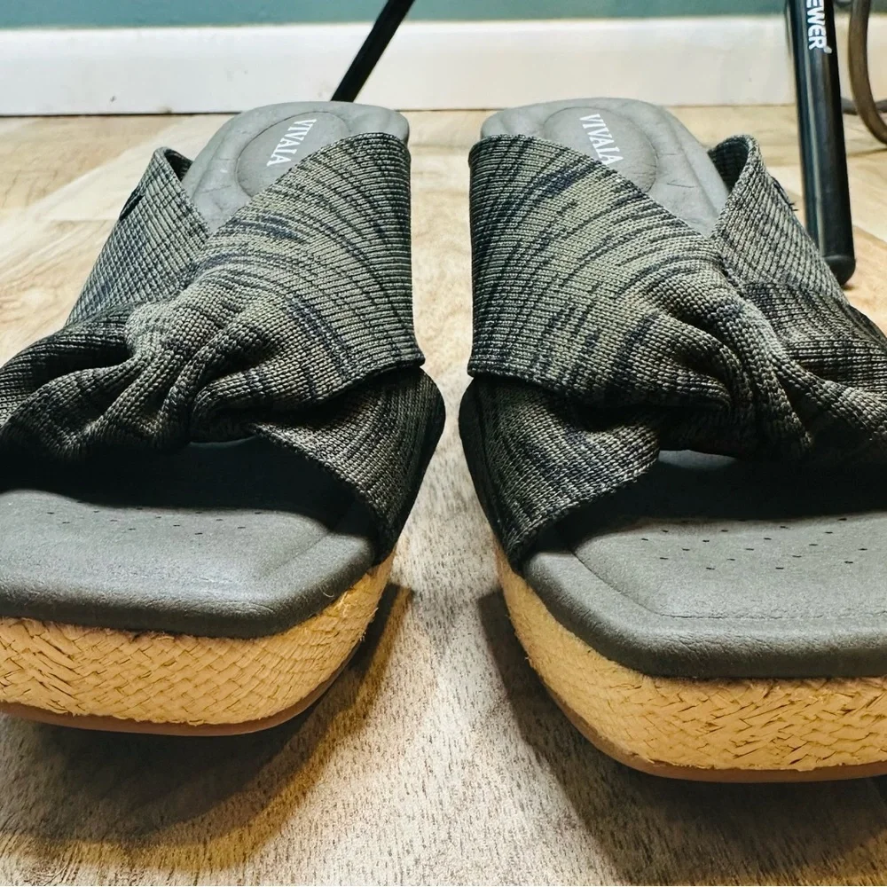 VIVAIA Square-Toe Wedge Sandals (Laura) sDark Olive Marbled Size 37.5/US 6.5 NEW